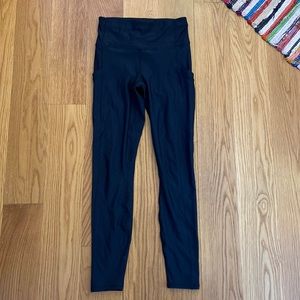 Black fabletics leggings